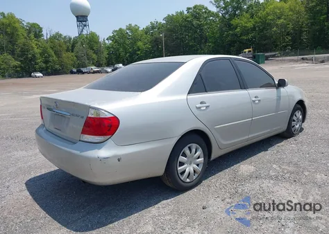 2005 Toyota Camry Le/Xle/Se from USA, damaged, VIN 4T1BE32K45U031371